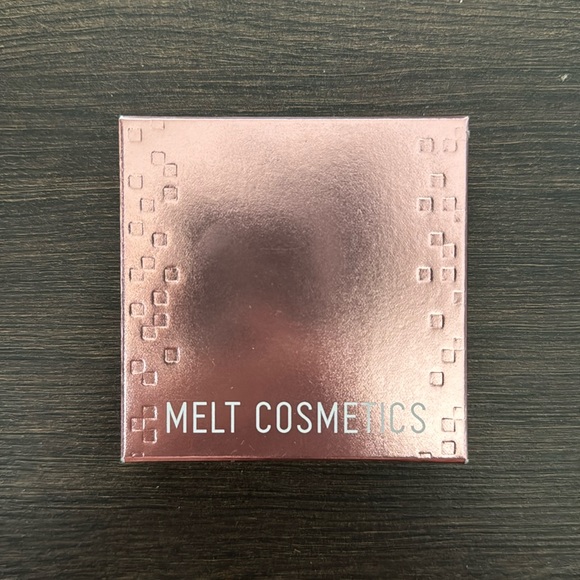 Melt Cosmetics Digital Dust Highlight - Picture 1 of 4